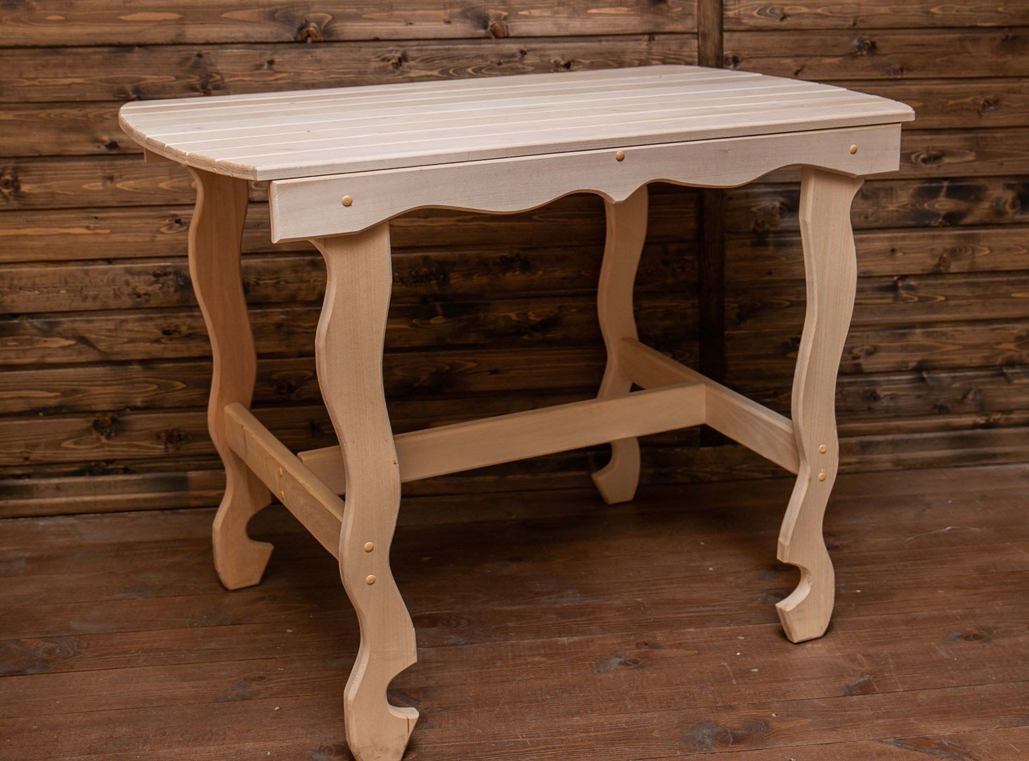 Стол фигурный 1 ярусный 1400 мм Сорт А (липа)